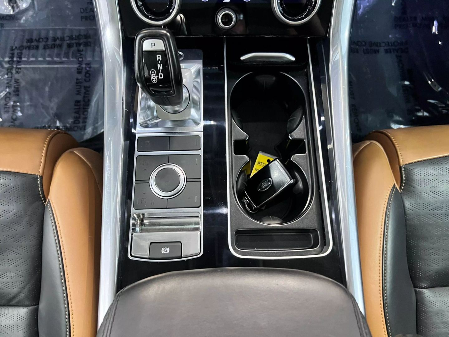 2018 Land Rover Range Rover Sport Hse Dynamic Sport Utility 4d - Image 19