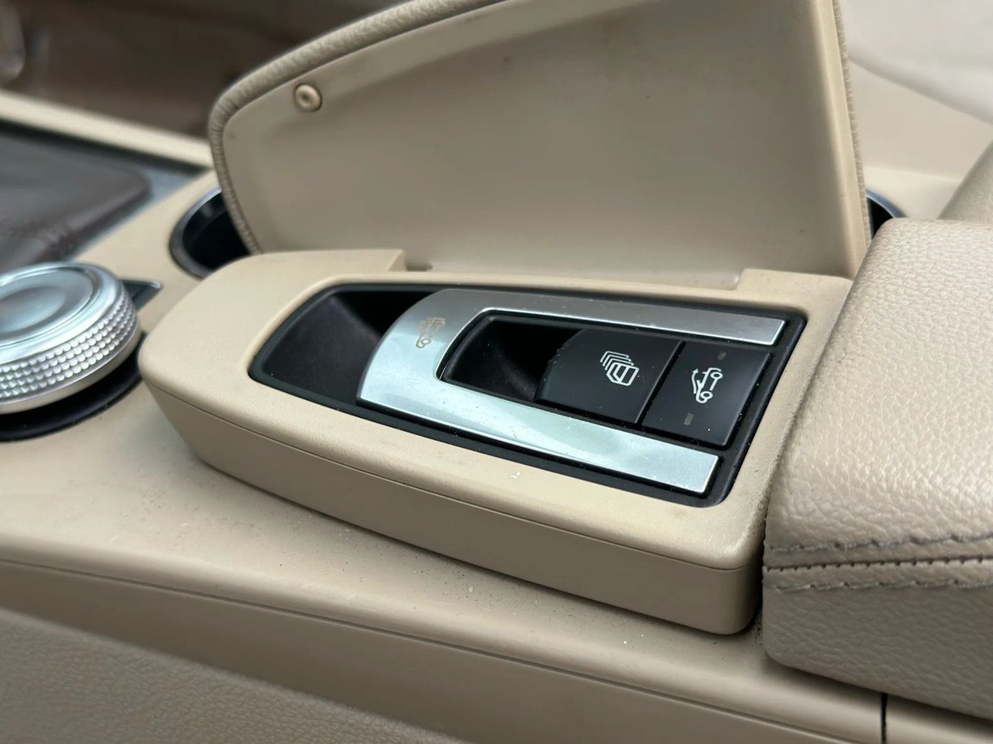 2012 MERCEDES-BENZ E-CLASS CONVERTIBLE V6, 3.5 LITER E 350 CONVERTIBLE 2D