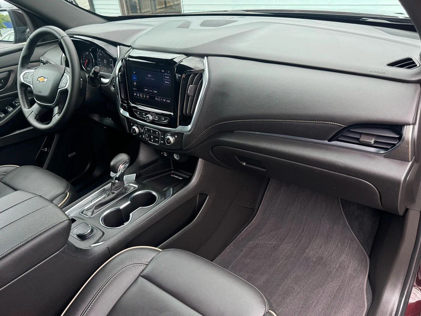 2023 Chevrolet Traverse - Image 20