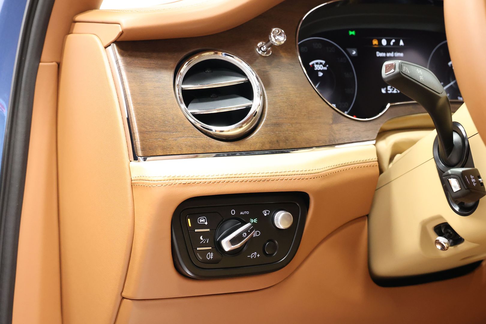 2023 Bentley Bentayga Ewb - Image 23