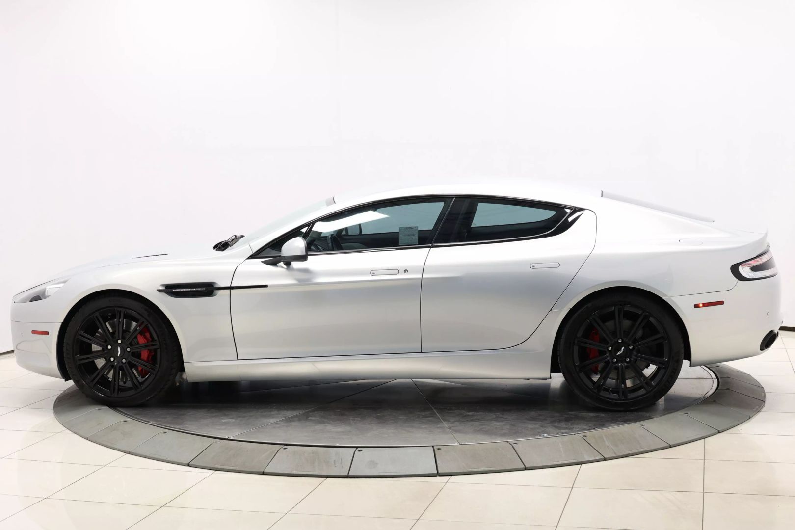 2011 Aston Martin Rapide - Image 6