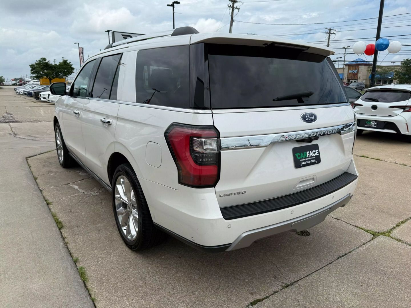 2018 Ford Expedition - Image 9
