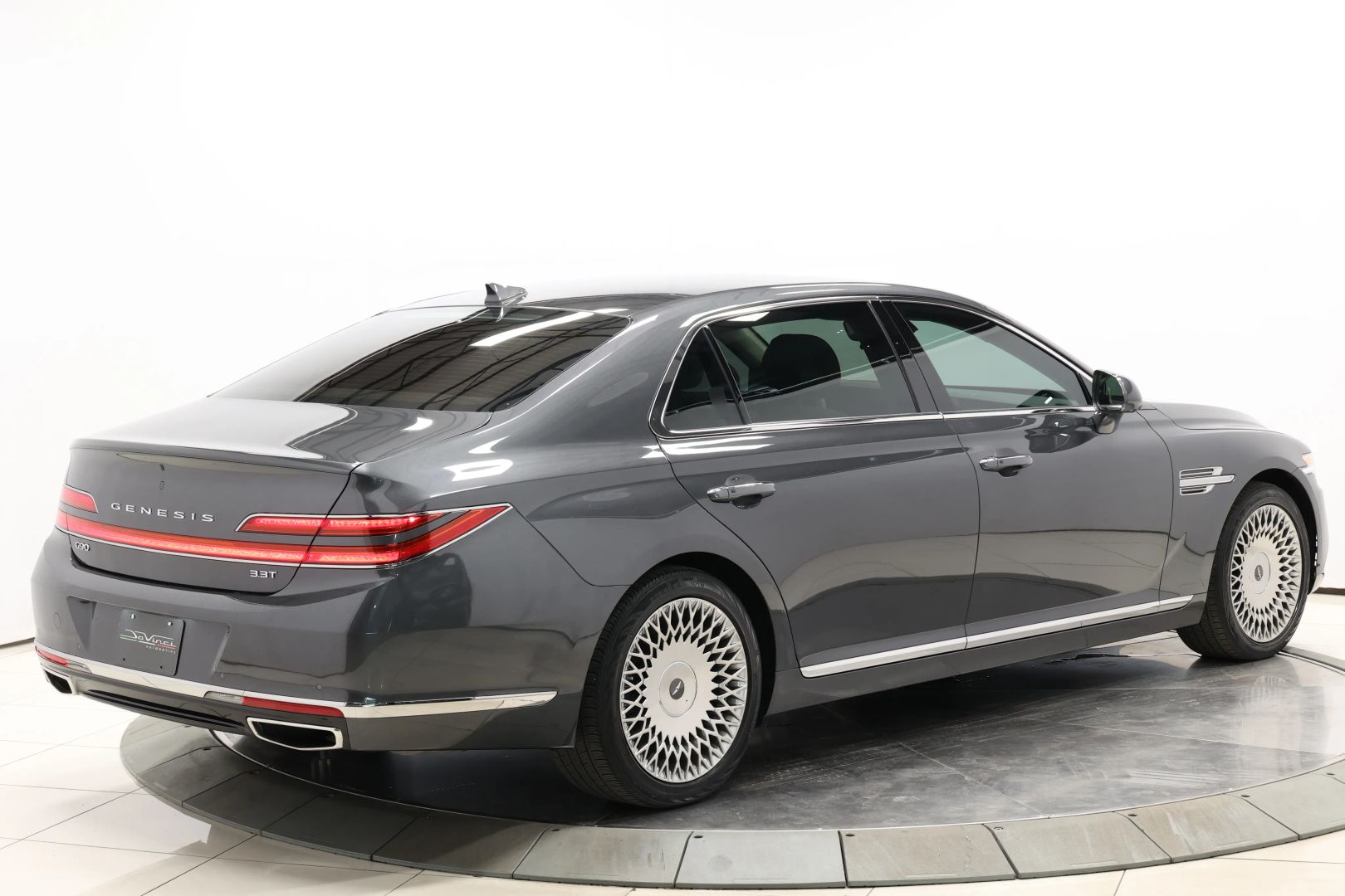 2020 Genesis G90 - Image 4