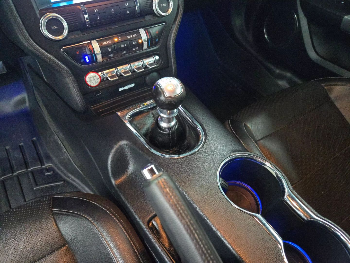 2017 Ford Mustang - Image 25