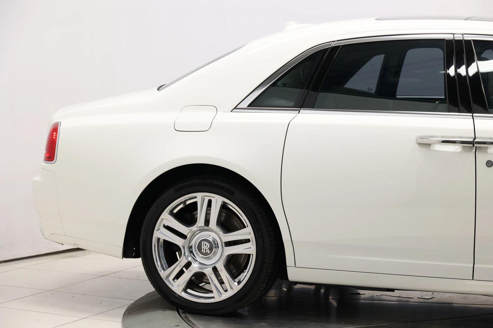 2016 Rolls-royce Ghost - Image 64