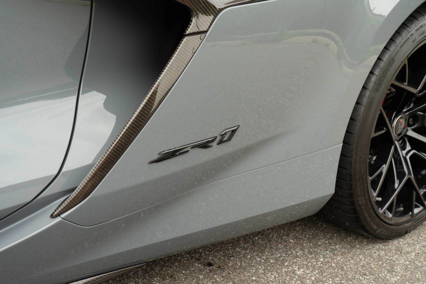 2025 Chevrolet Corvette - Image 42