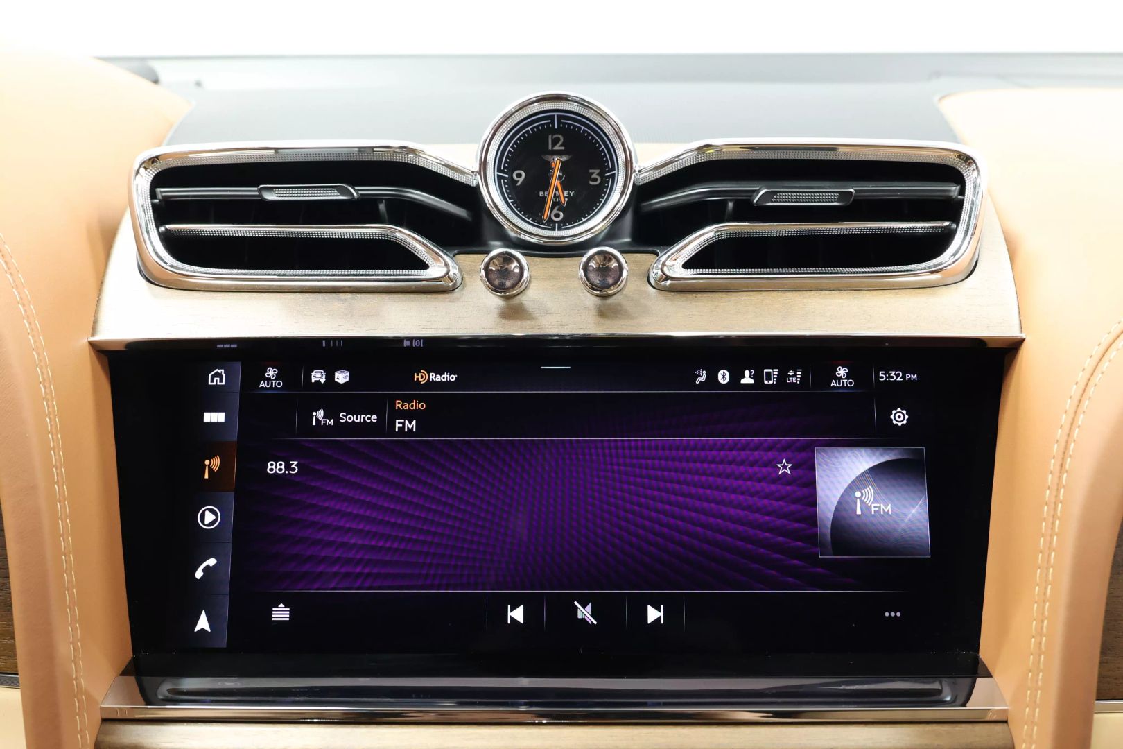 2023 Bentley Bentayga Ewb - Image 34