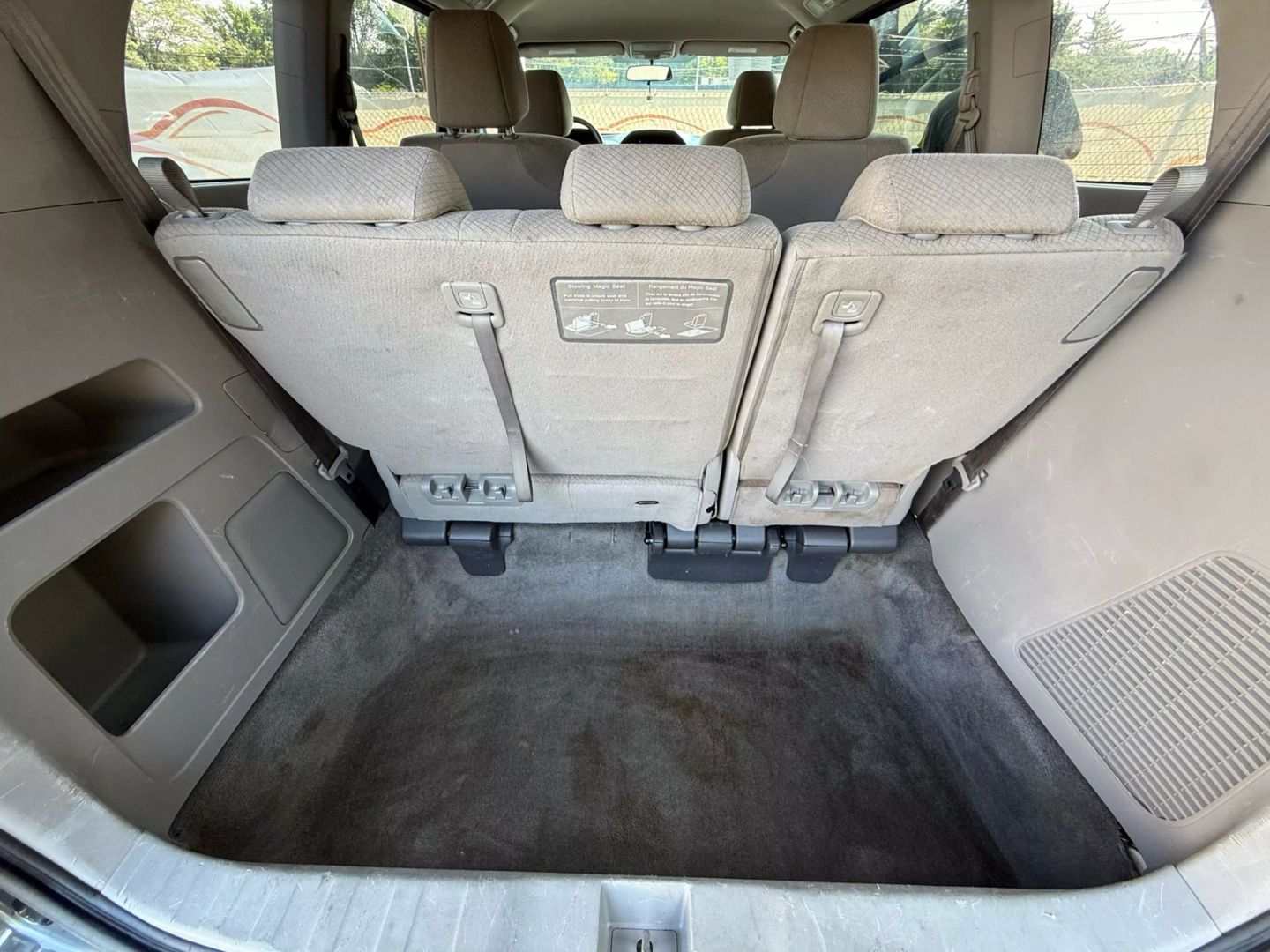 2017 Honda Odyssey - Image 20