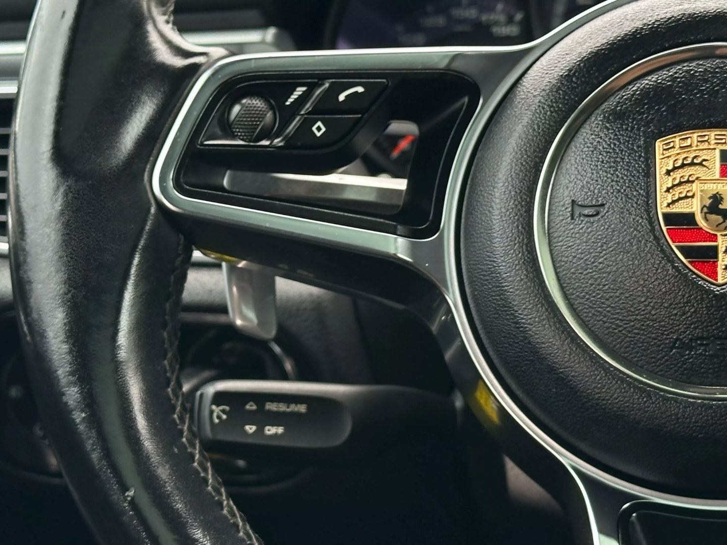 2015 Porsche Macan - Image 33