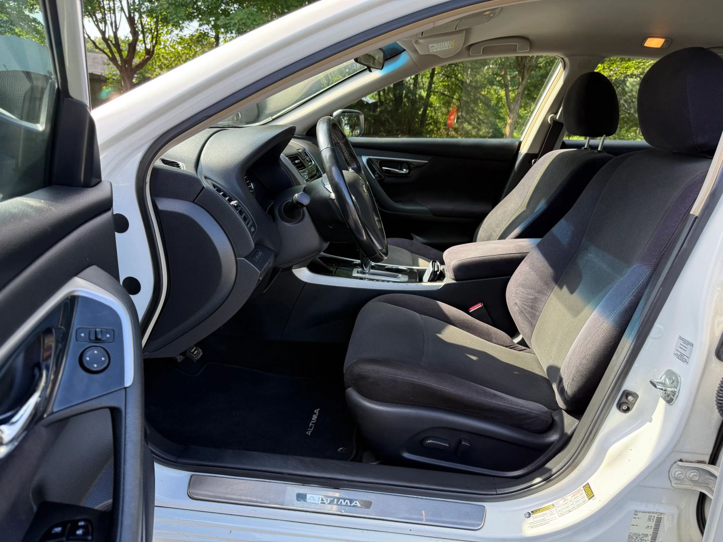 2013 Nissan Altima - Image 10
