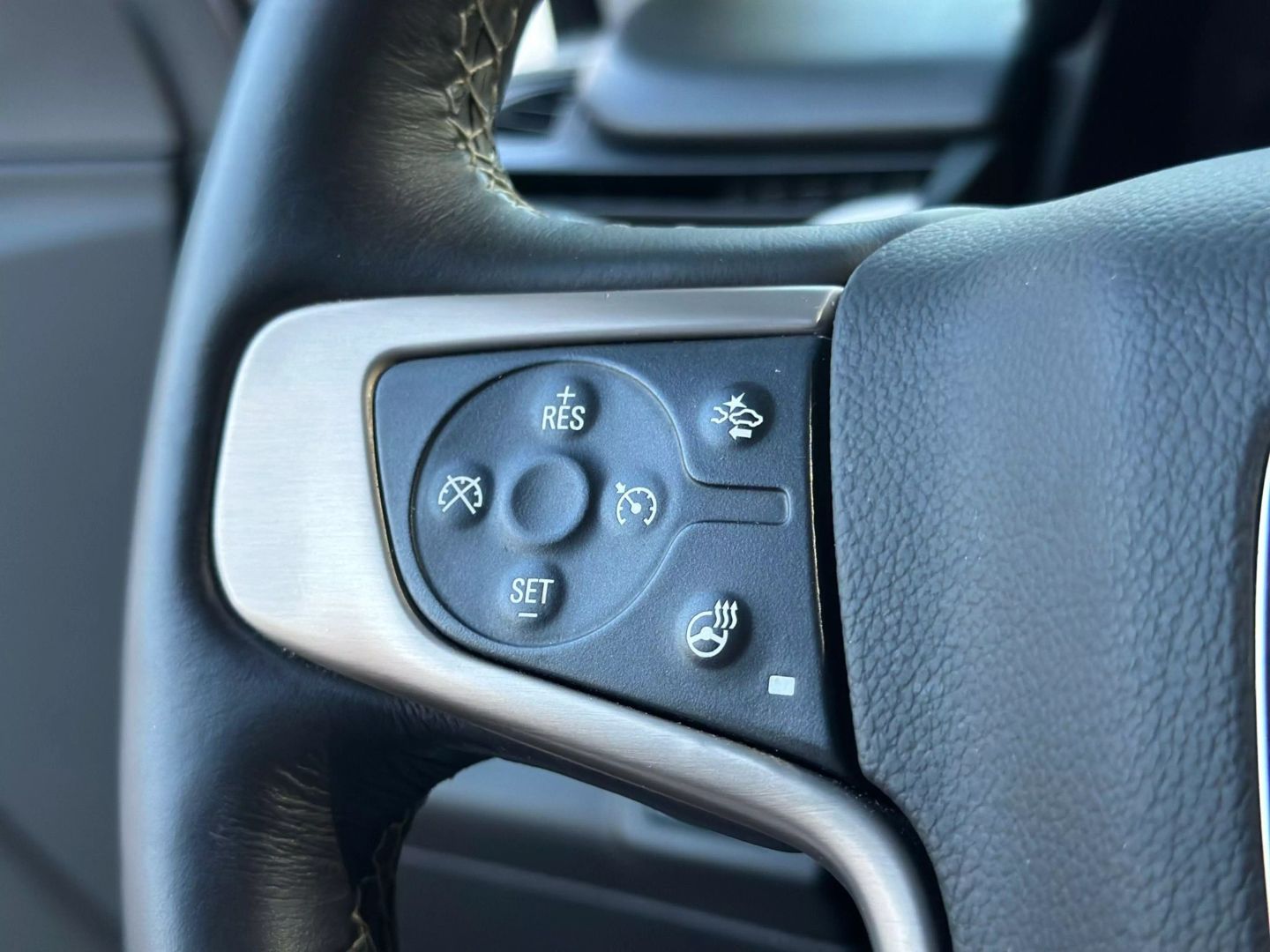 2015 GMC YUKON XL SUV V8, ECOTEC3, FF, 6.2L DENALI SPORT UTILITY 4D