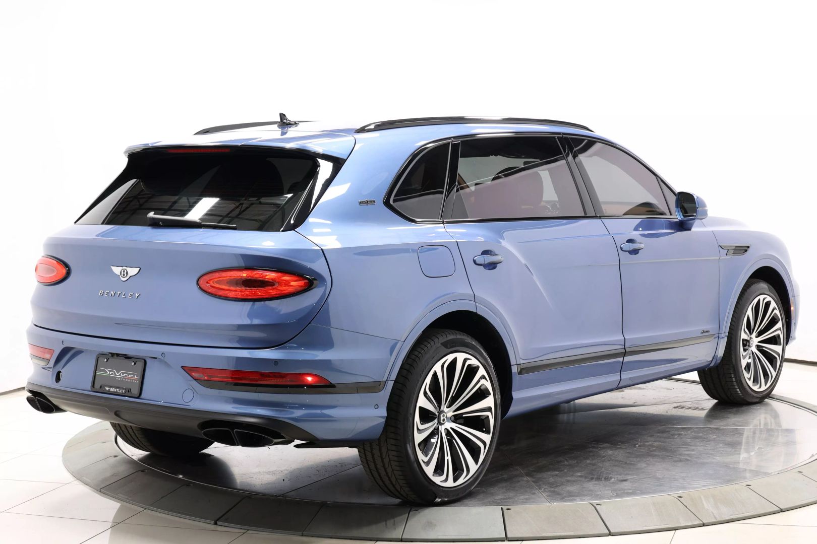 2023 Bentley Bentayga Ewb - Image 4