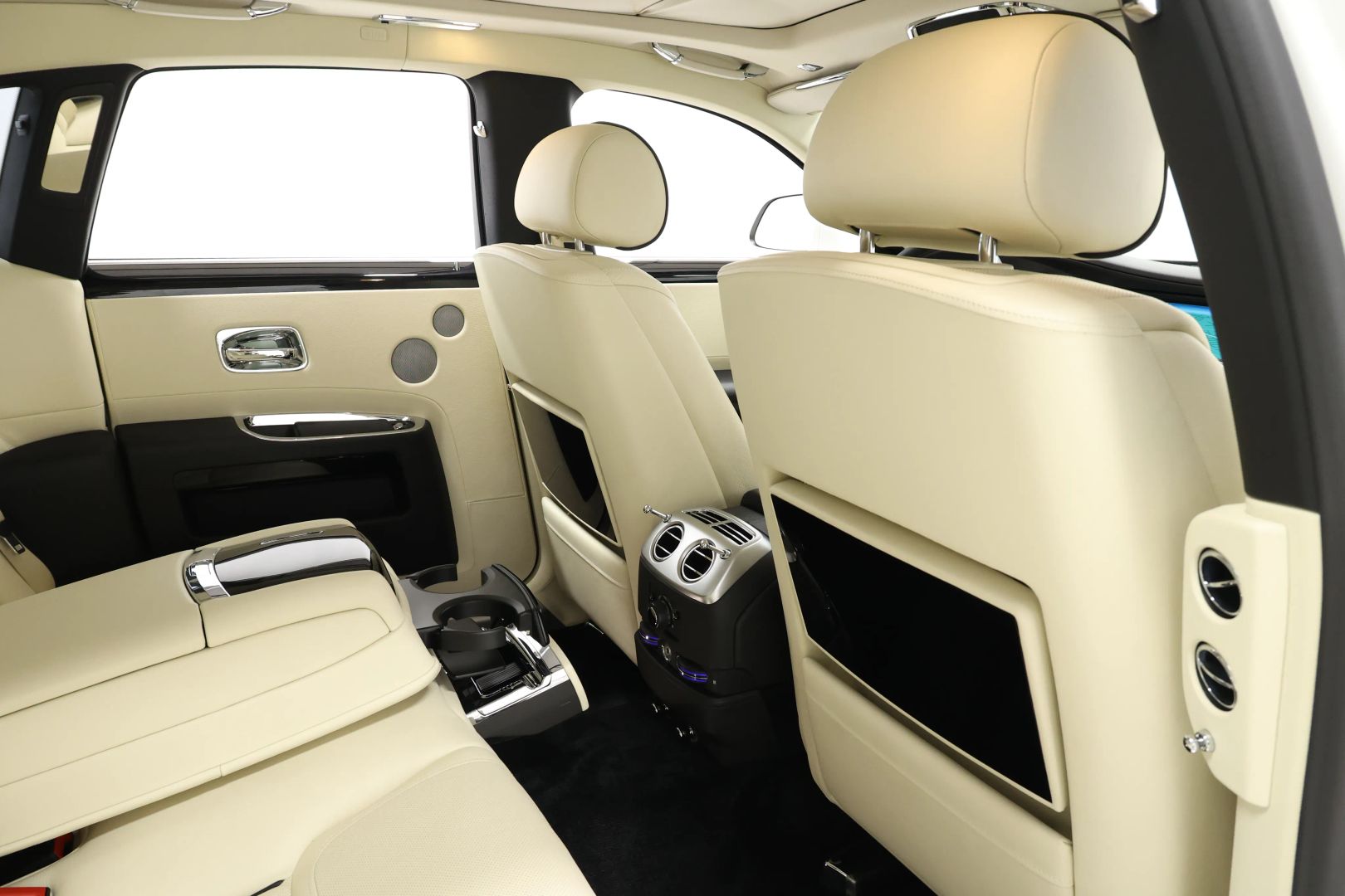 2016 Rolls-royce Ghost - Image 82