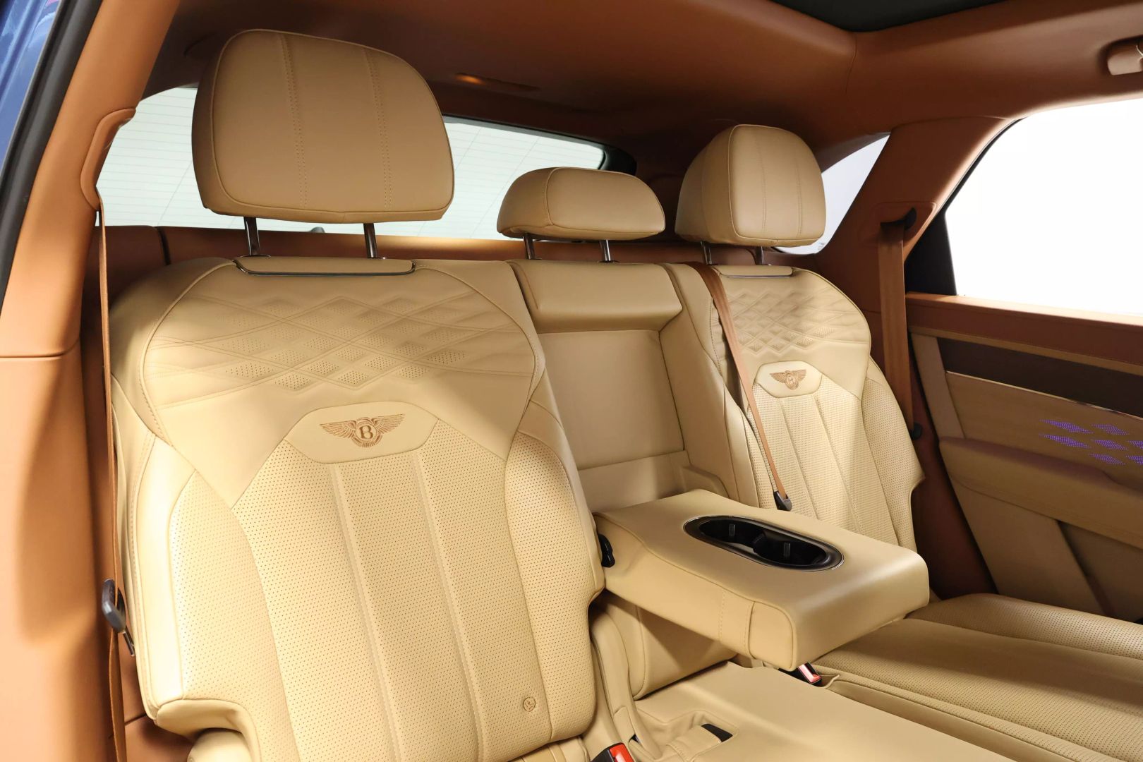 2023 Bentley Bentayga Ewb - Image 80