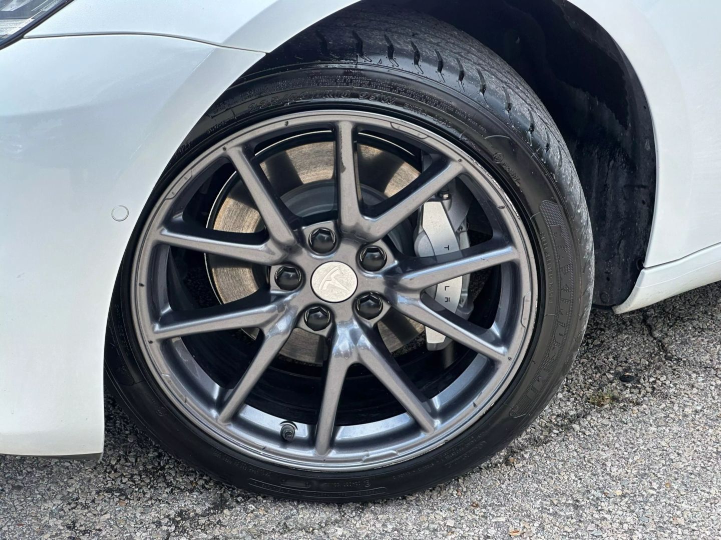 2020 Tesla Model 3 - Image 34