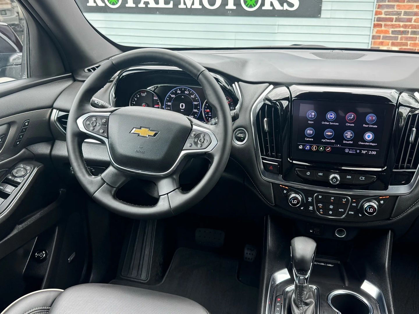 2023 Chevrolet Traverse - Image 30