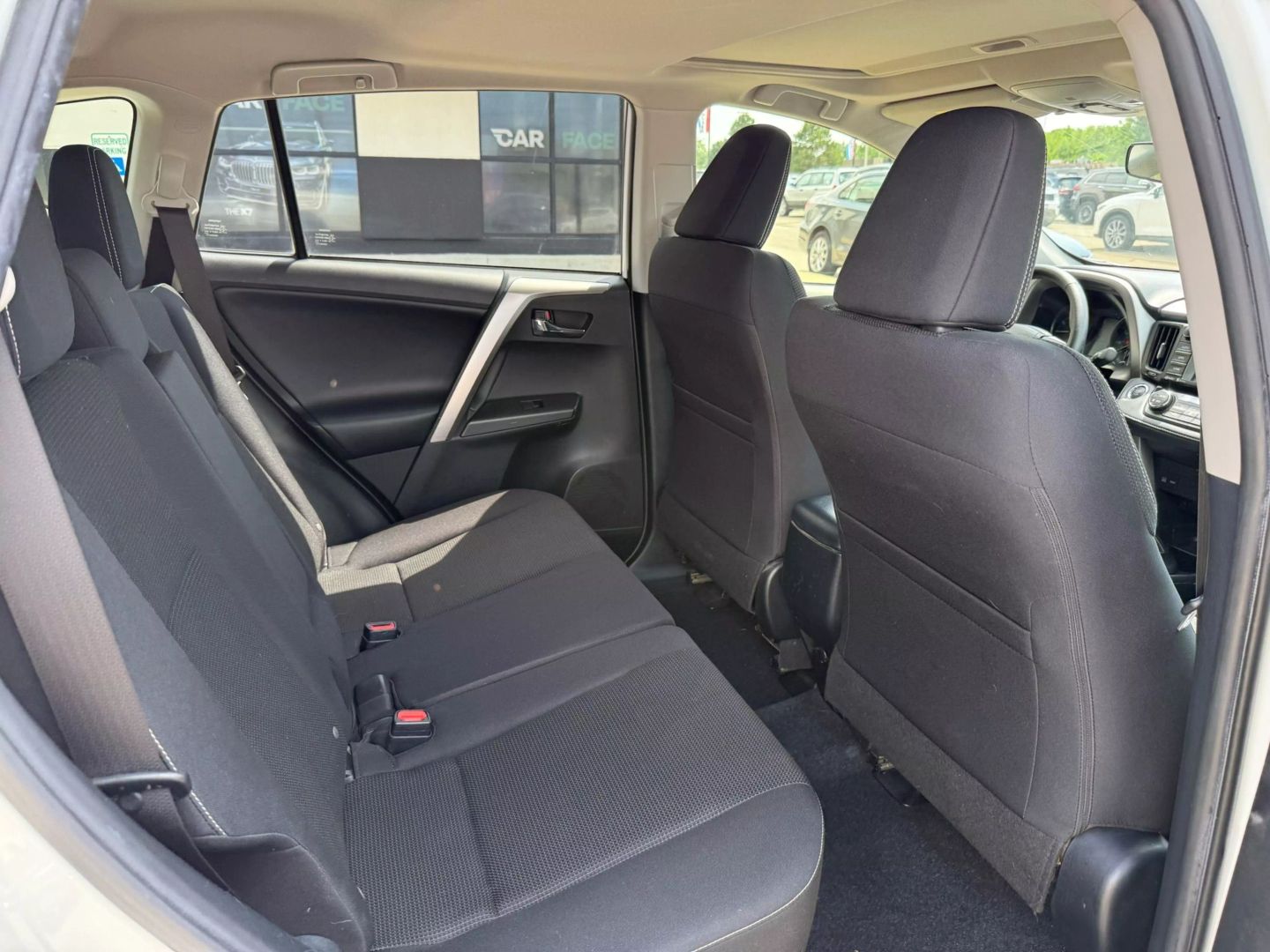 2017 Toyota Rav4 - Image 23