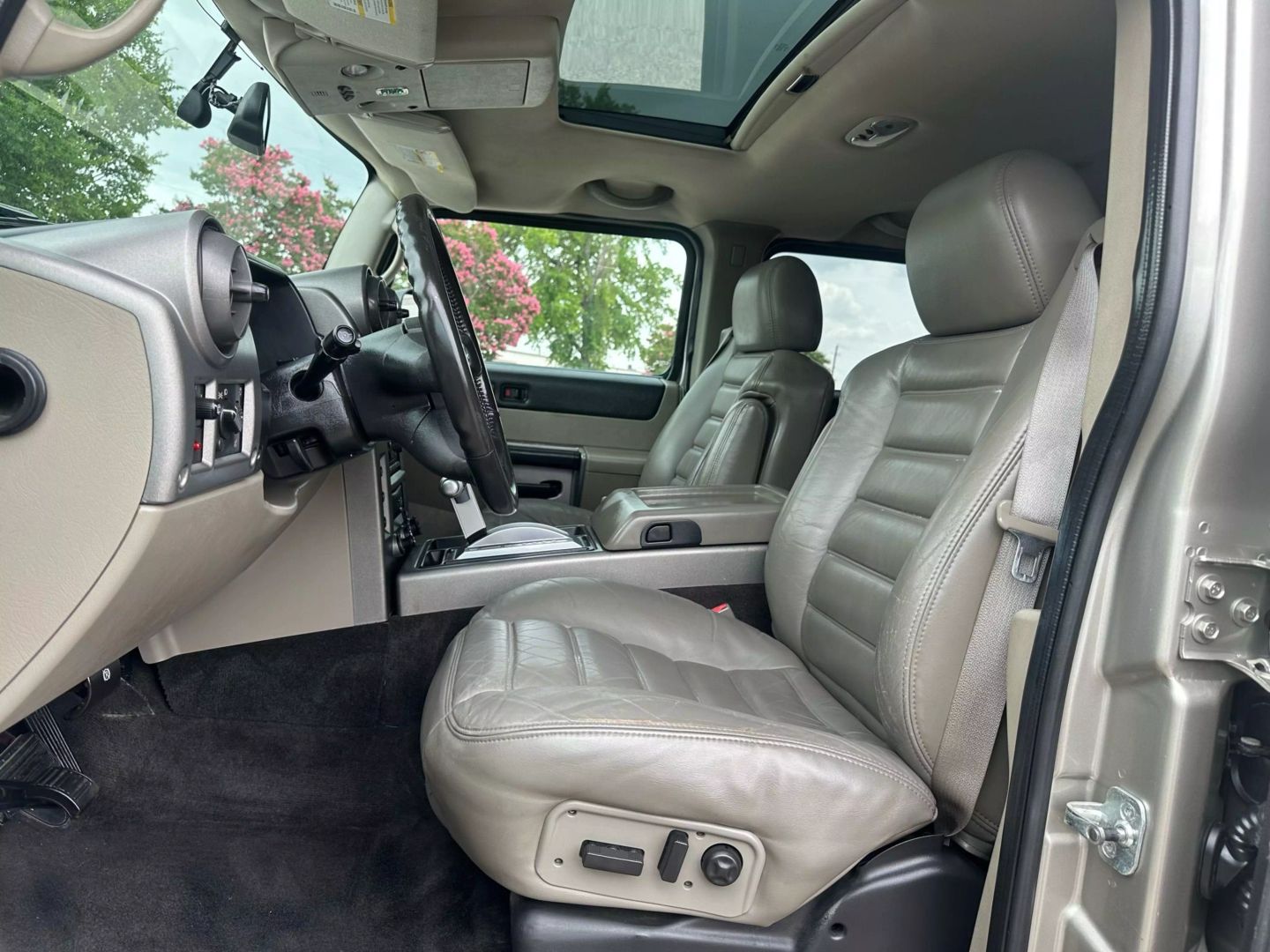 2003 Hummer H2 - Image 16