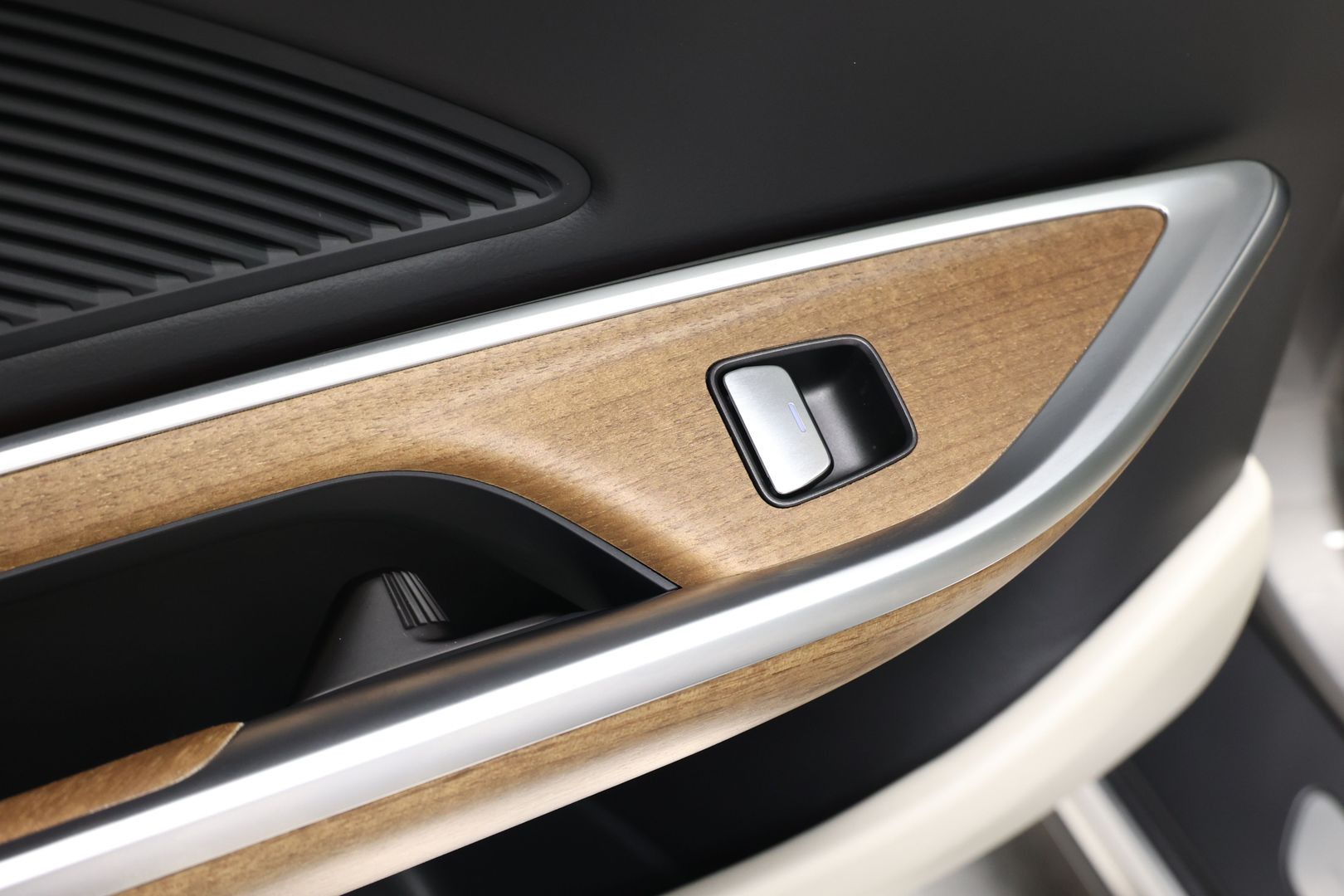 2025 Lucid Air - Image 57