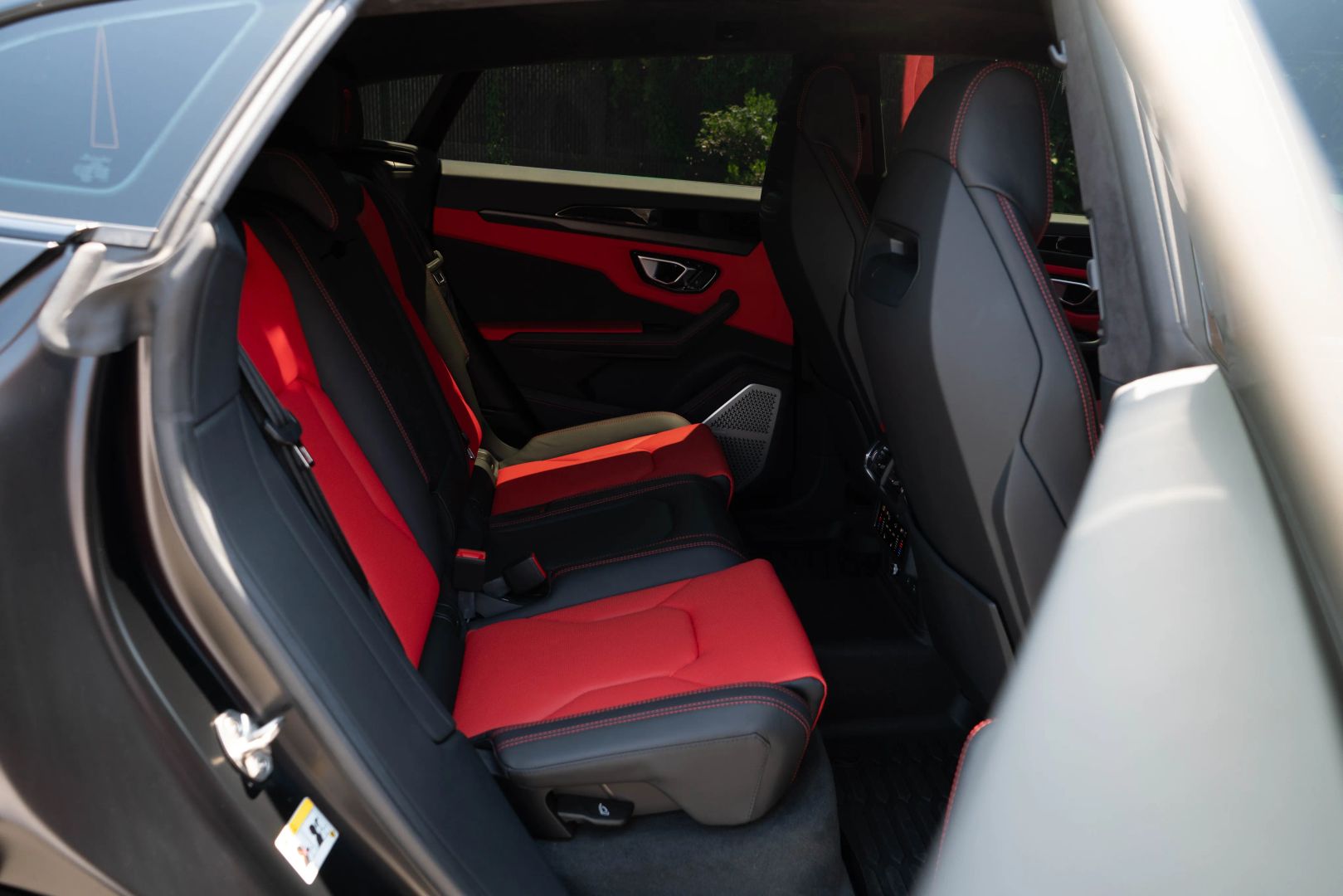 2022 Lamborghini Urus - Image 61
