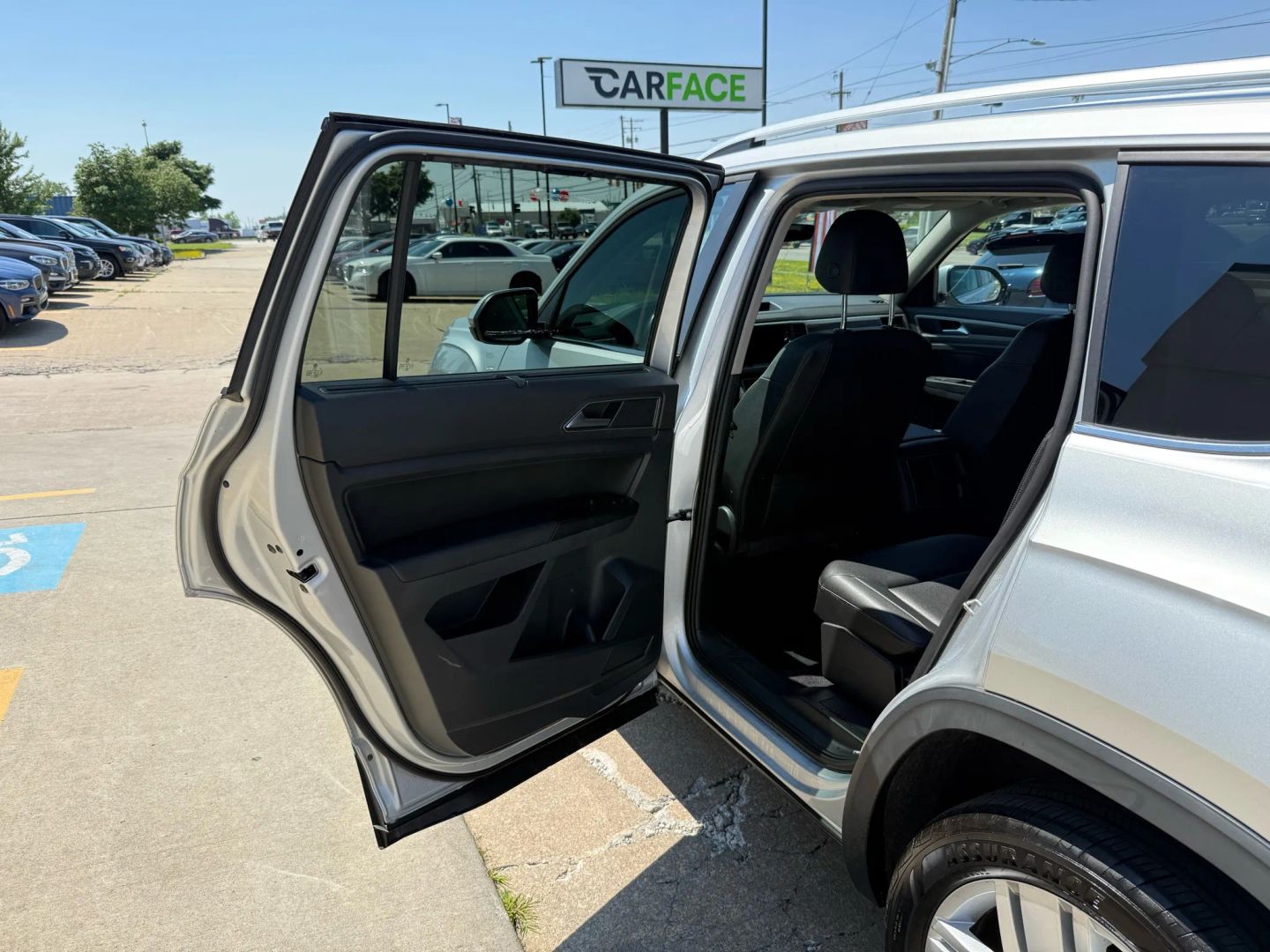 2019 Volkswagen Atlas - Image 21