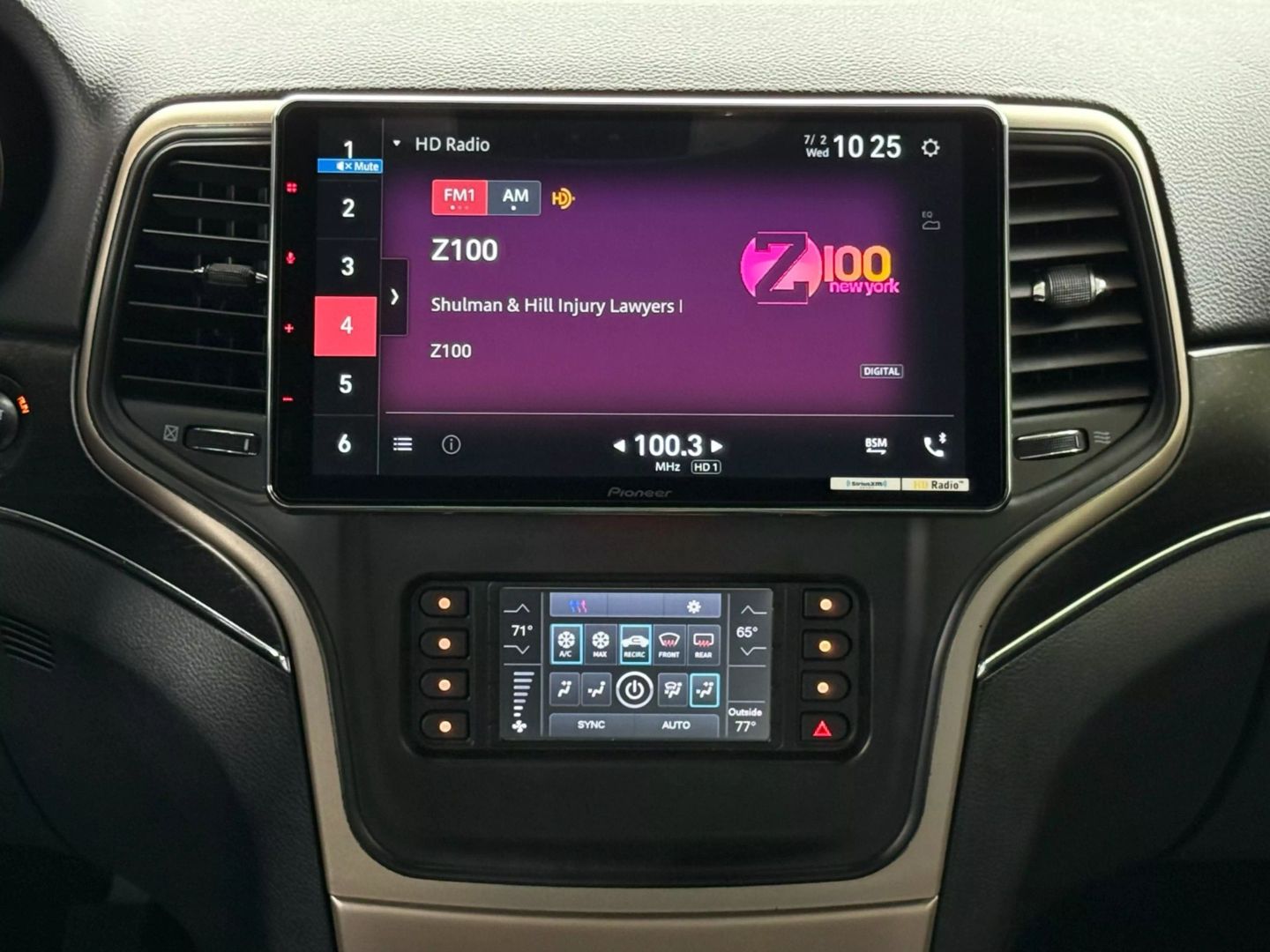 2015 Jeep Grand Cherokee - Image 29