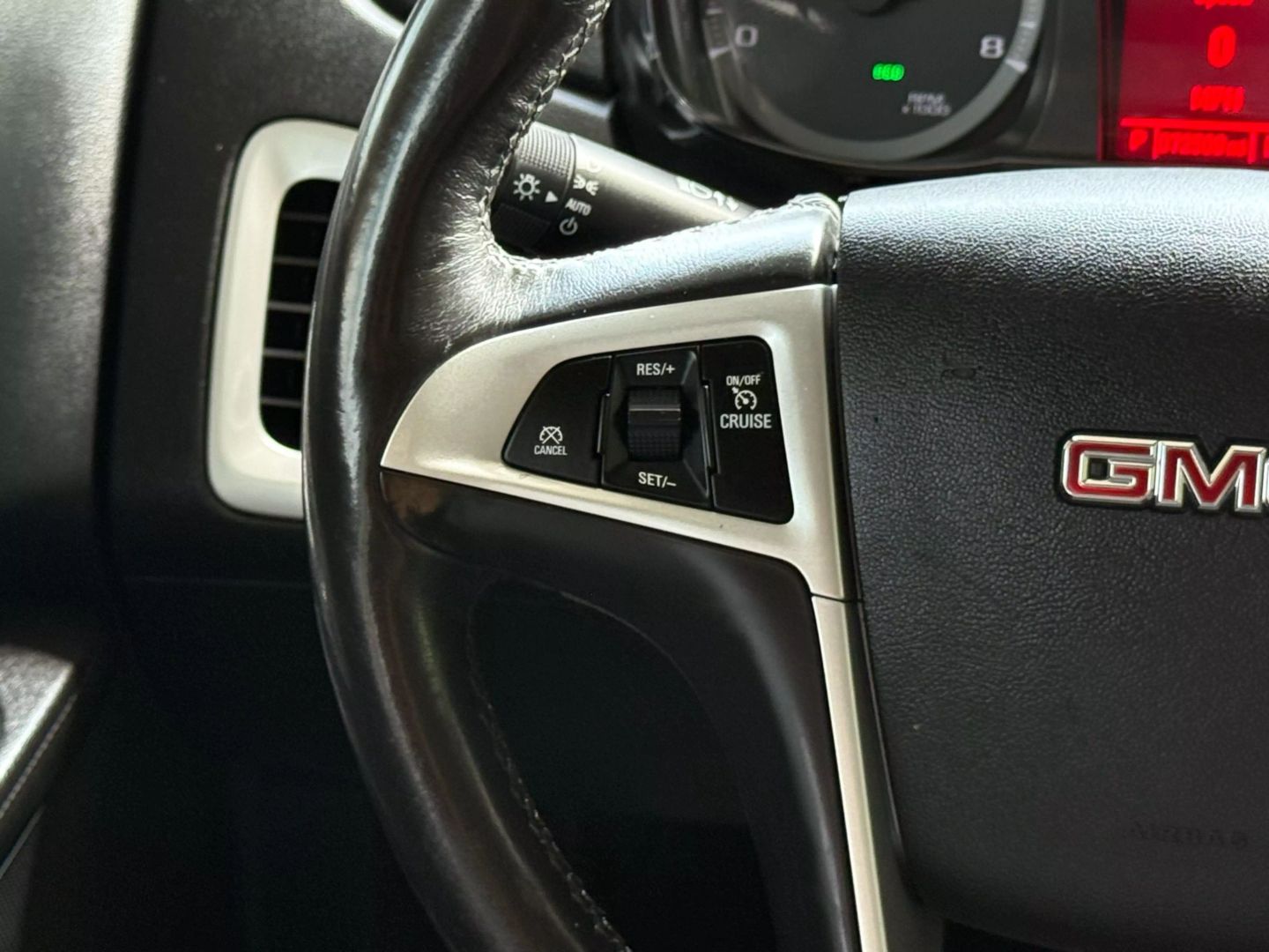 2017 Gmc Terrain - Image 32