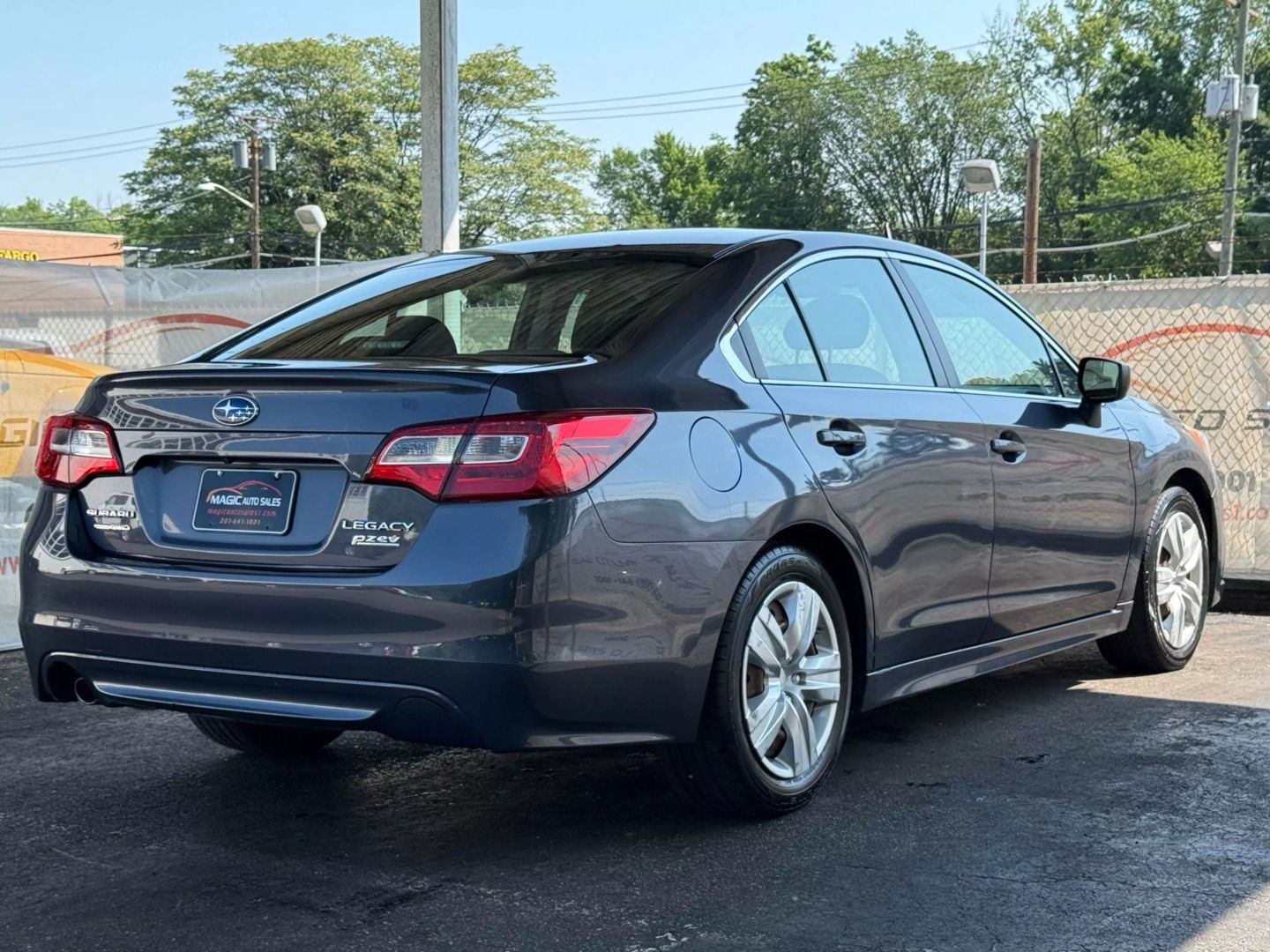 2015 Subaru Legacy - Image 9