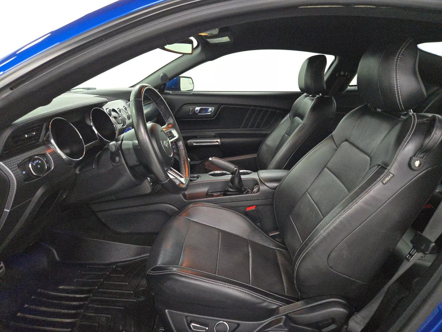 2017 Ford Mustang - Image 9