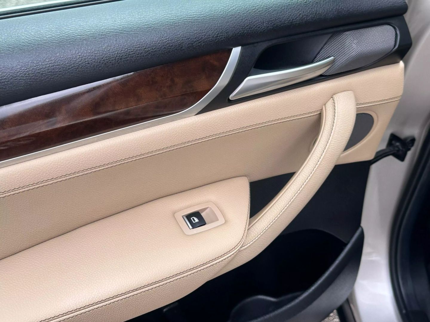 2017 Bmw X3 - Image 16