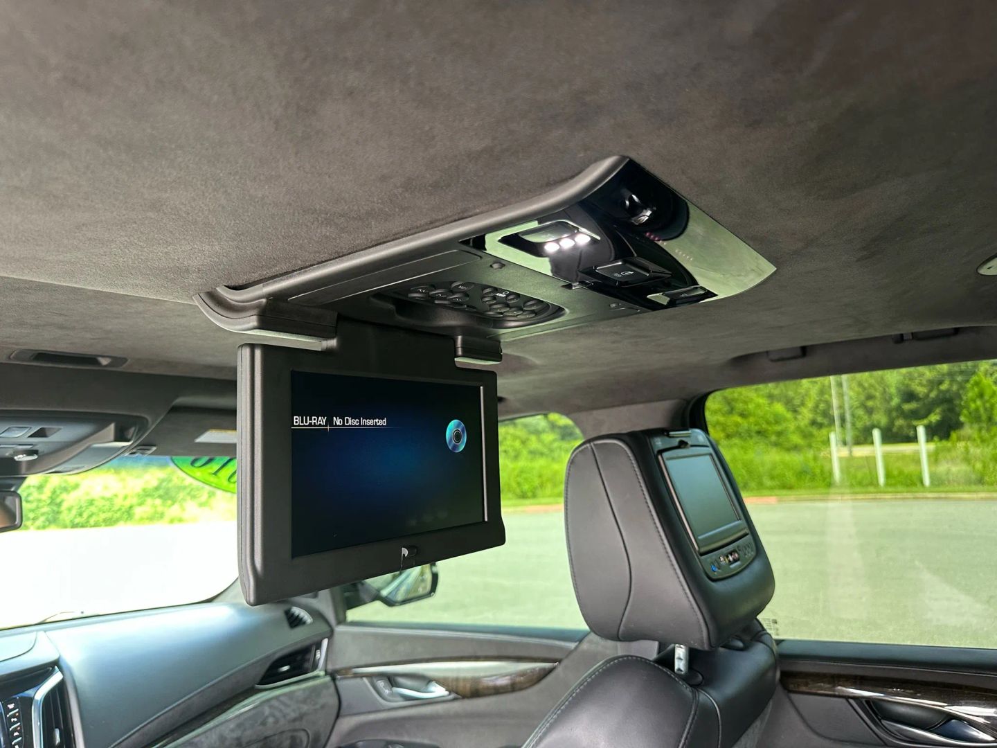 2016 CADILLAC ESCALADE SUV V8, 6.2 LITER PLATINUM SPORT UTILITY 4D