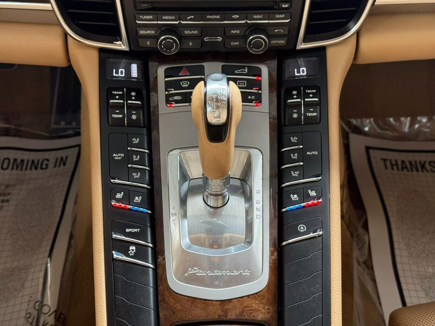 2015 Porsche Panamera - Image 32