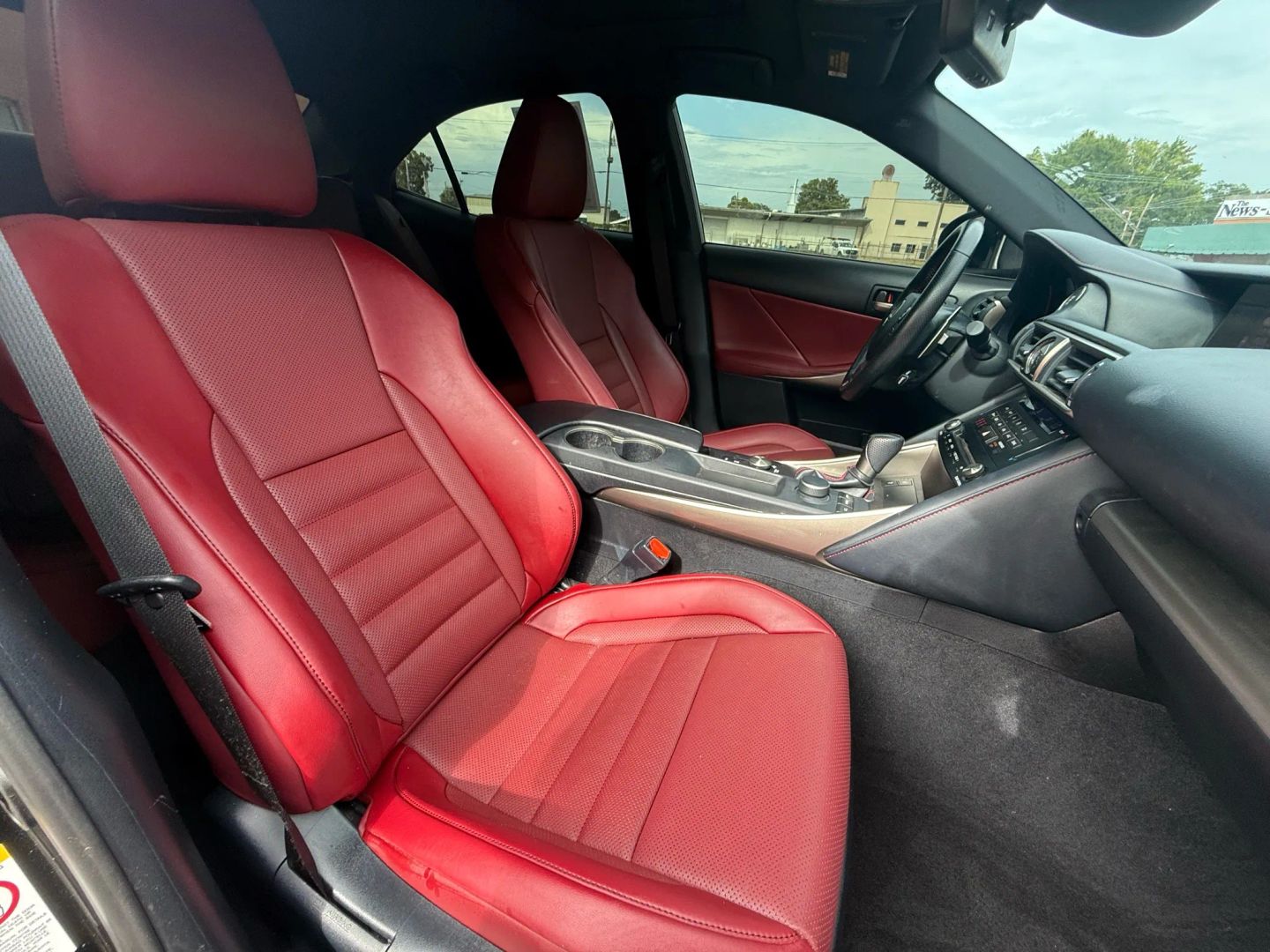 2018 Lexus Is - Image 18