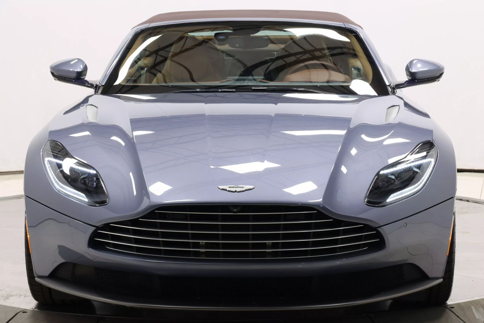 2019 Aston Martin Db11 - Image 100