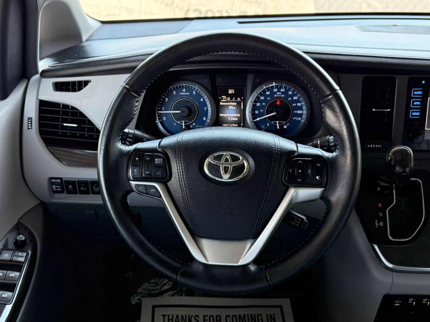 2015 Toyota Sienna - Image 30