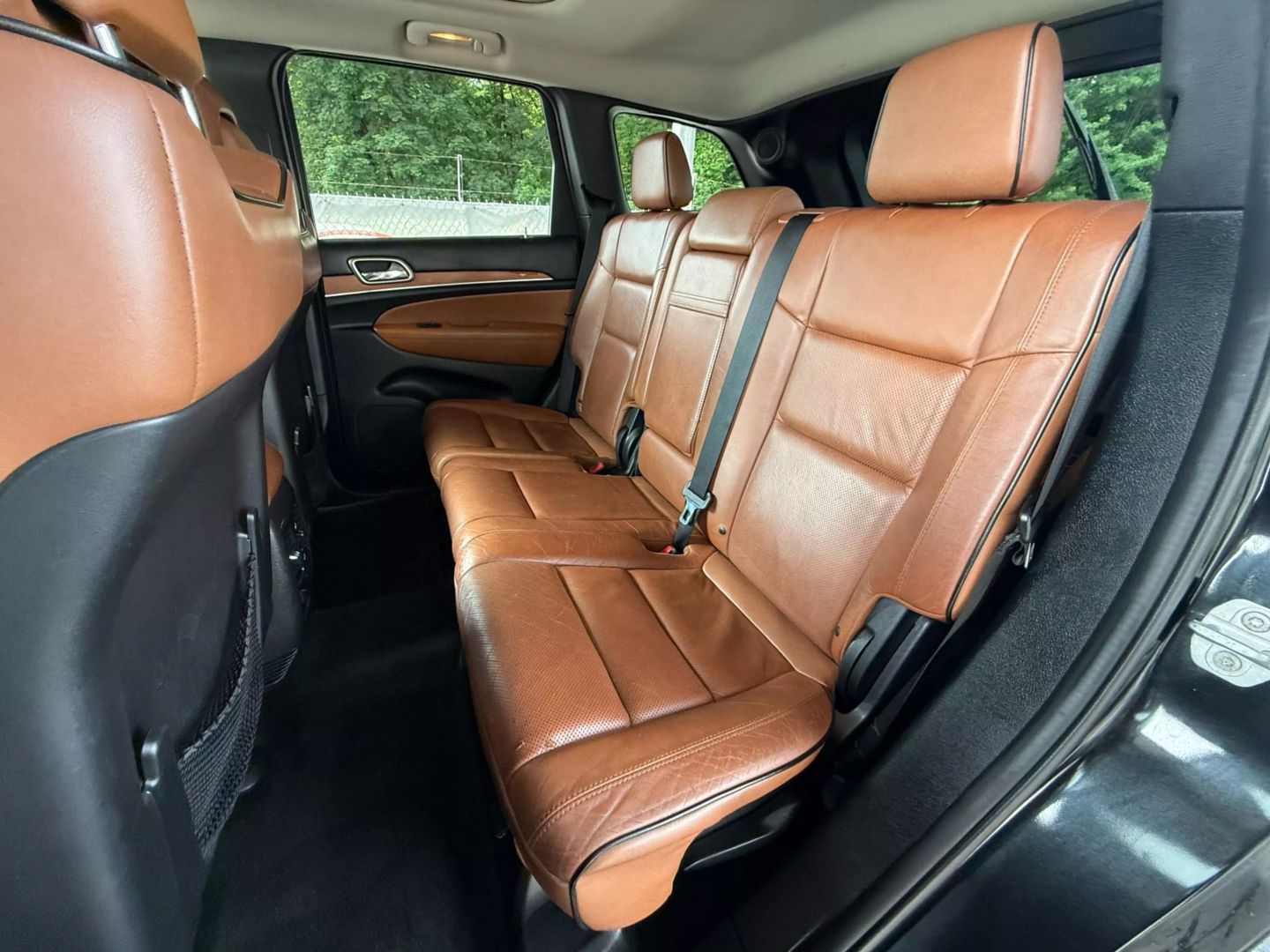 2013 Jeep Grand Cherokee - Image 19