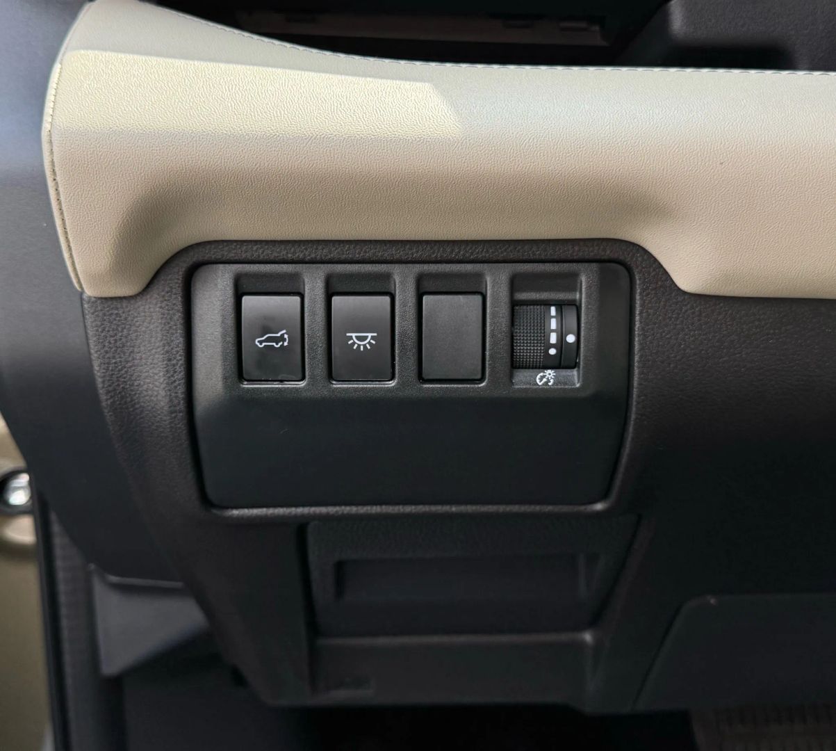 2023 Subaru Ascent - Image 24