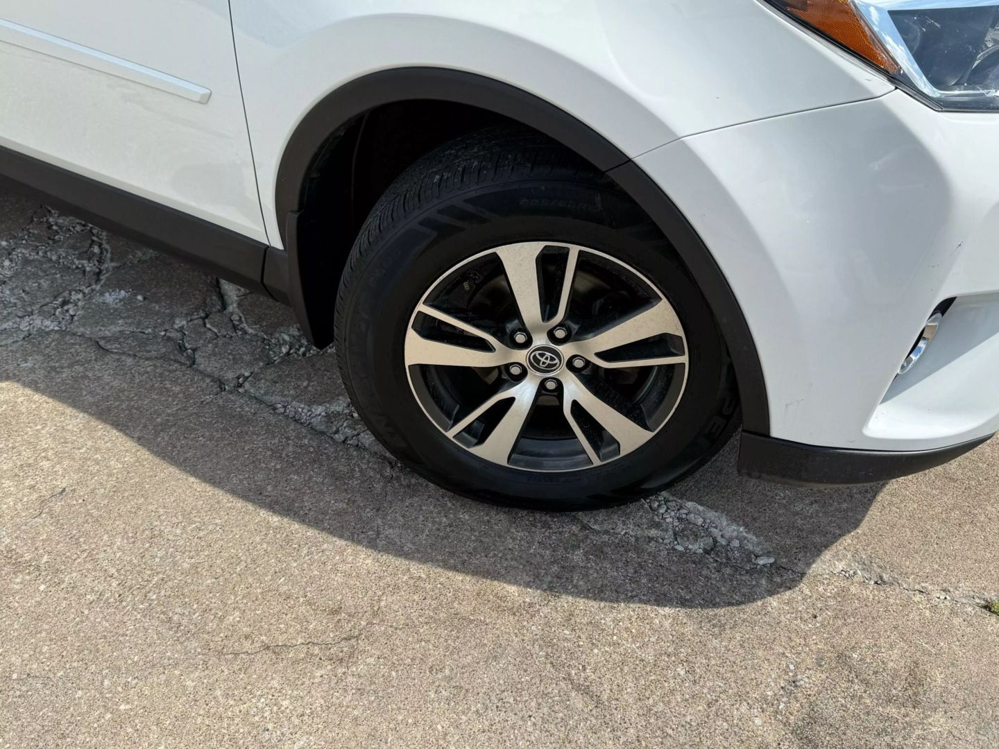 2017 Toyota Rav4 - Image 51