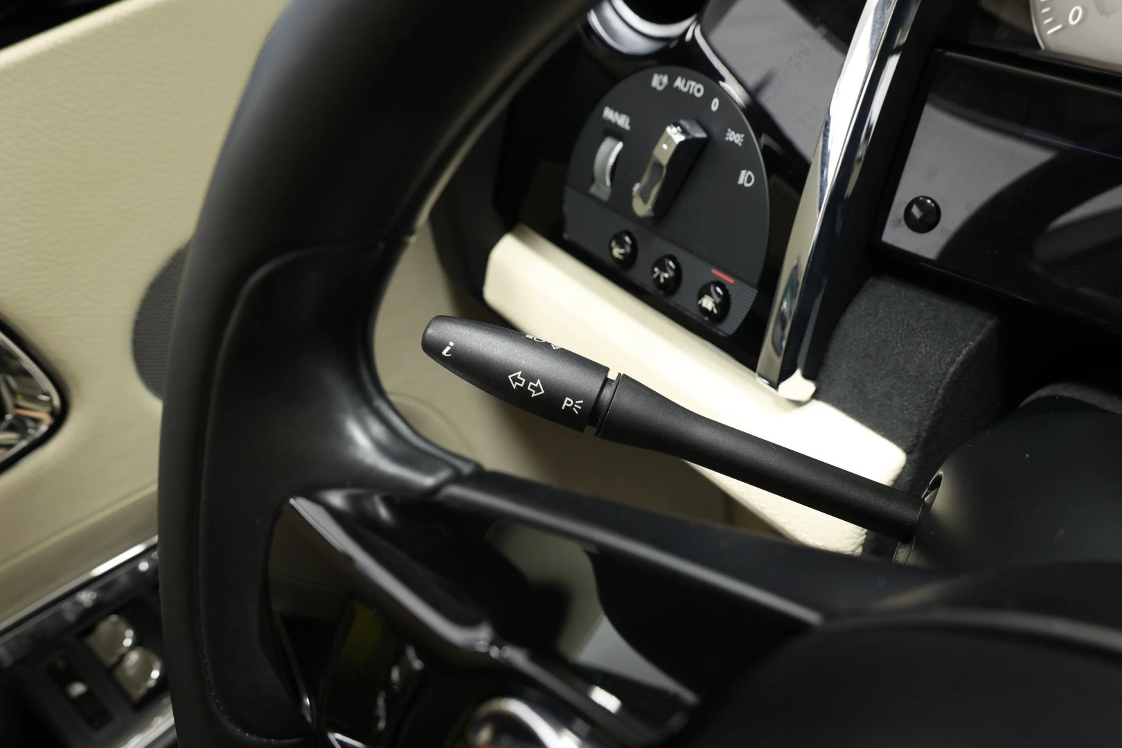 2016 Rolls-royce Ghost - Image 27