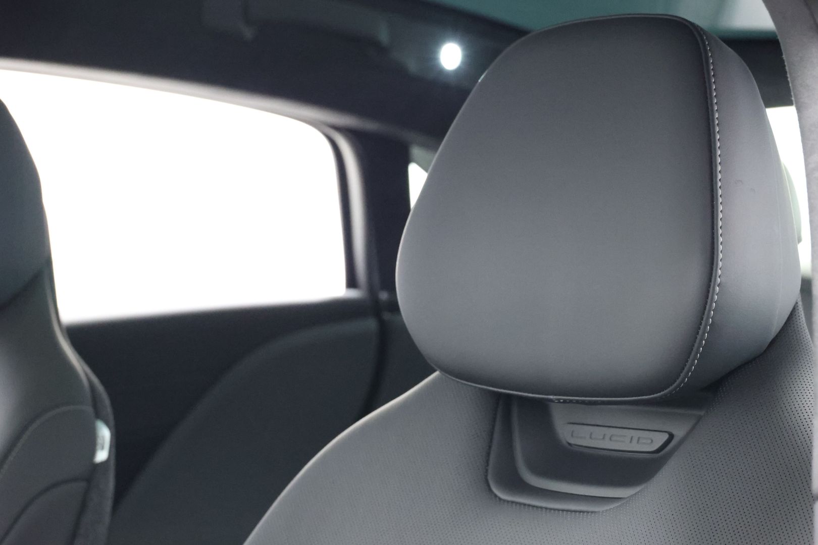 2025 Lucid Air - Image 15
