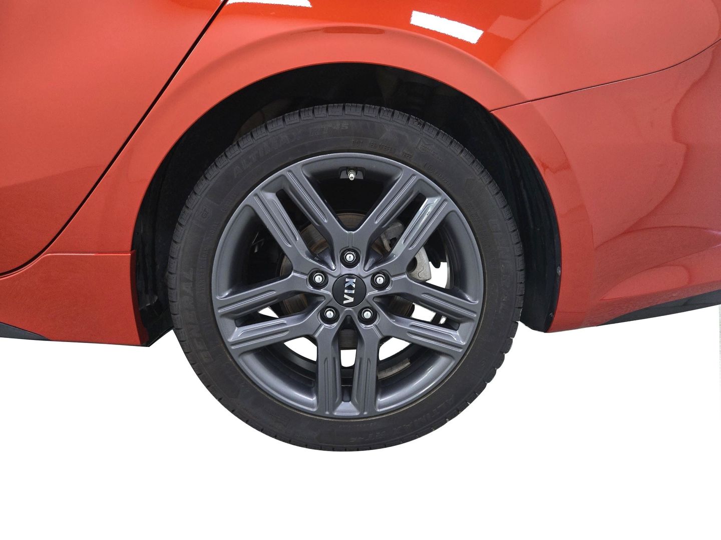 2021 Kia Forte - Image 24