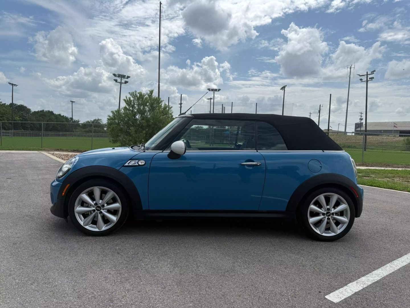 2014 Mini Convertible - Image 38