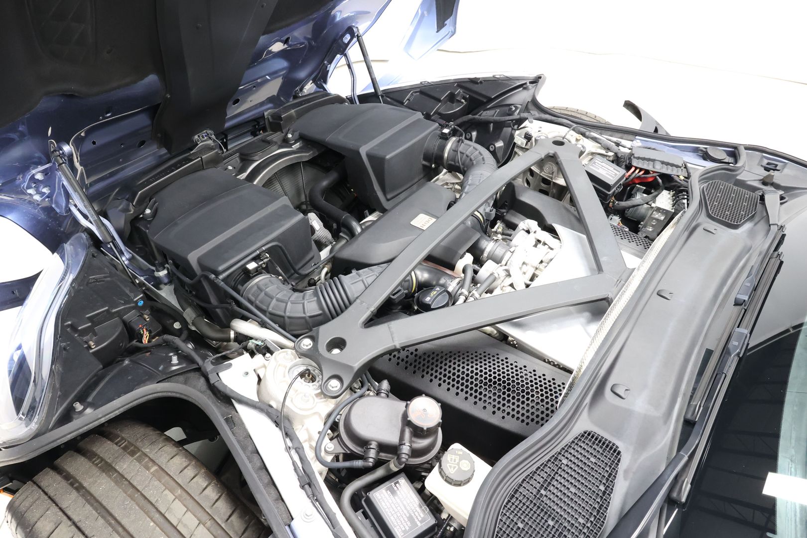 2019 Aston Martin Db11 - Image 89