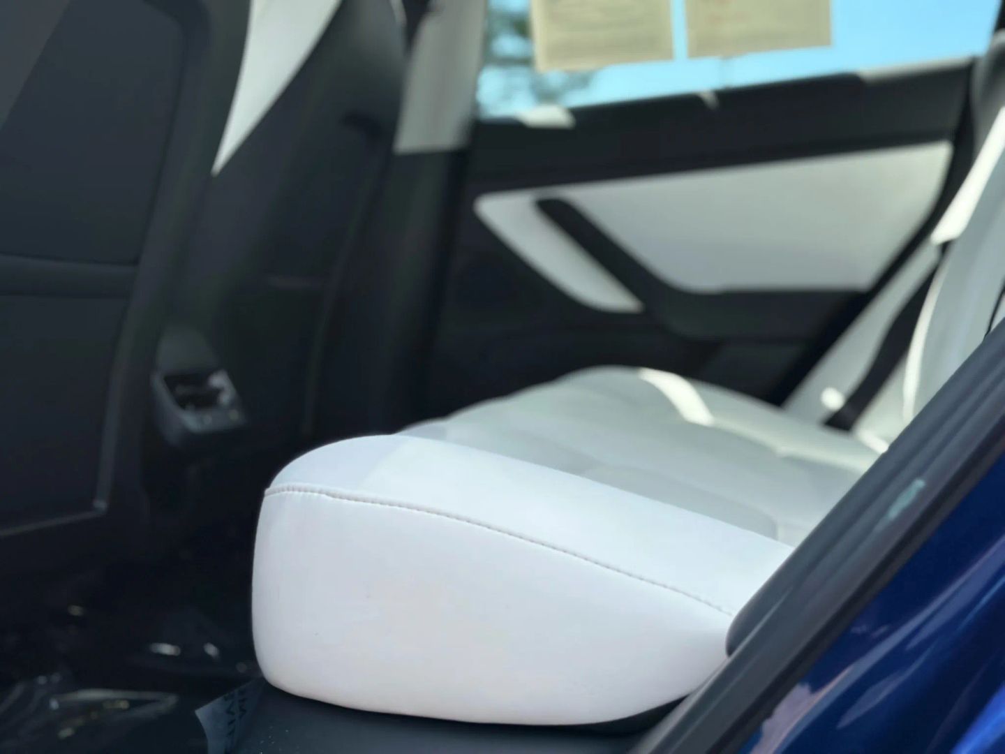 2018 TESLA MODEL 3 SEDAN DUAL ELECTRIC MOTORS LONG RANGE SEDAN 4D
