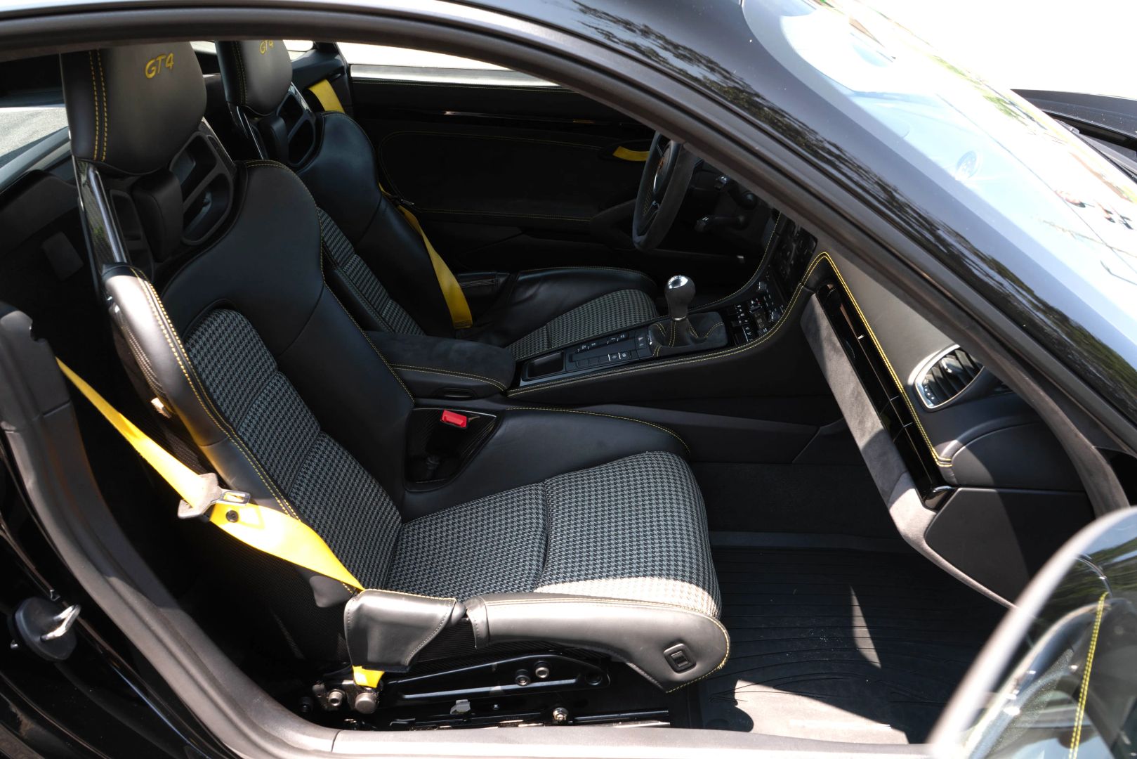2020 Porsche 718 Cayman - Image 54