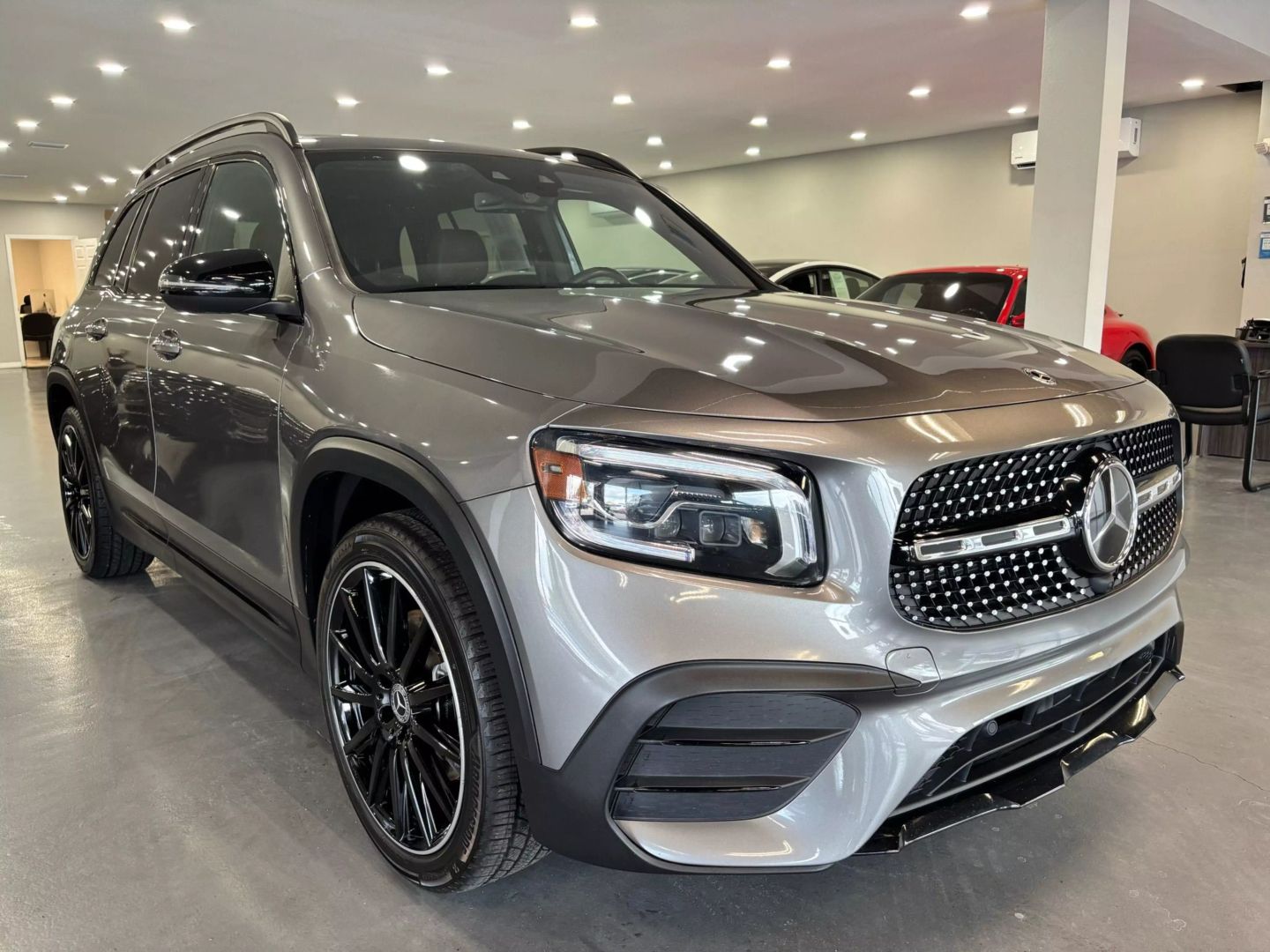 2020 Mercedes-benz Glb Glb 250 4matic Sport Utility 4d - Image 1