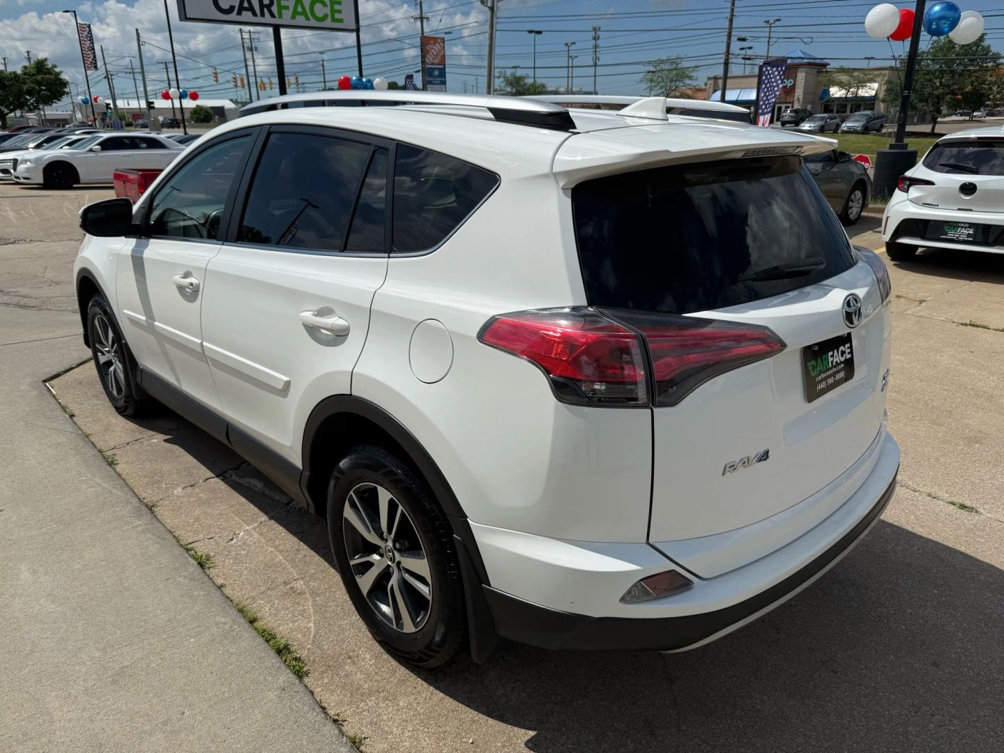 2017 Toyota Rav4 - Image 8