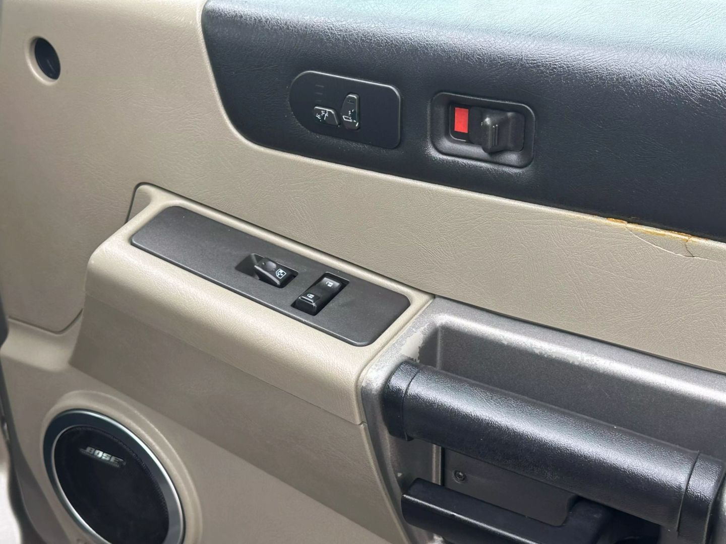 2003 Hummer H2 - Image 23