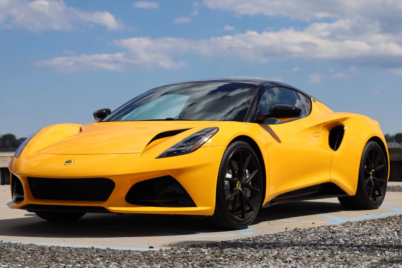 2024 Lotus Emira First Edition's photo