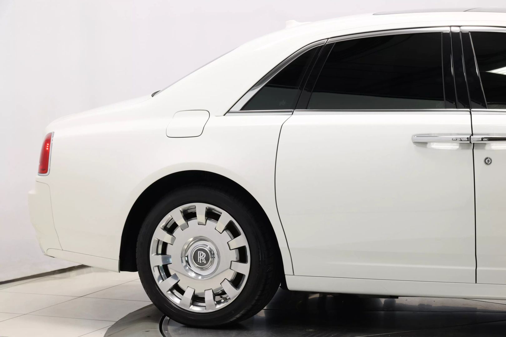 2013 Rolls-royce Ghost - Image 64